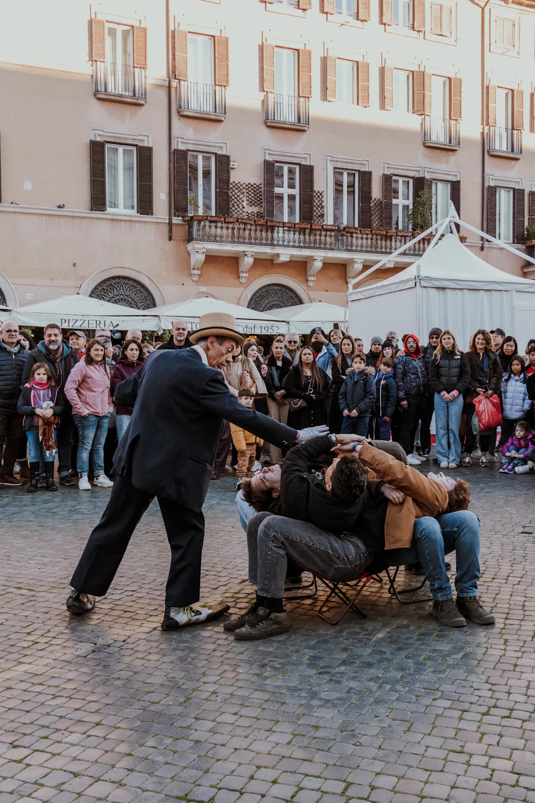 Engage Your Audience like a Pro at Your Magic Show