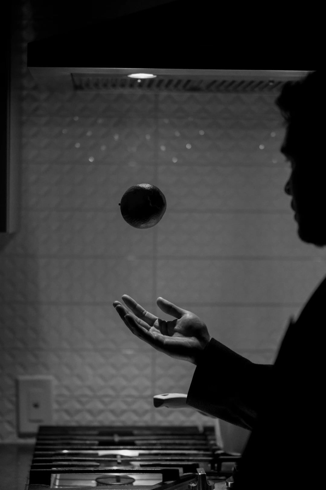 The Psychology Behind Magic Tricks and Illusions