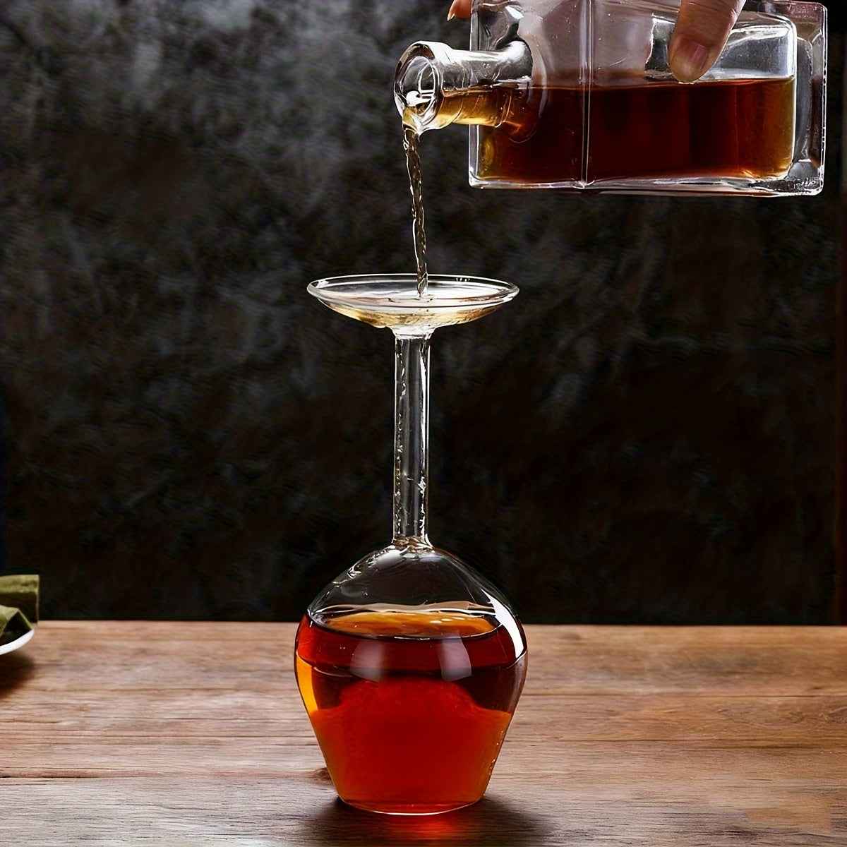 1pc, 13.53oz, Creative Inverted Wine Glass, Unique Shape And Eye-Catching Design. Glass Material, Exquisite Design, Premium Texture. Suitable for Serving Wine, Decanting And Tasting. Home Decor, Artistic Appeal. Transparent Material