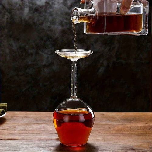 1pc, 13.53oz, Creative Inverted Wine Glass, Unique Shape And Eye-Catching Design. Glass Material, Exquisite Design, Premium Texture. Suitable for Serving Wine, Decanting And Tasting. Home Decor, Artistic Appeal. Transparent Material