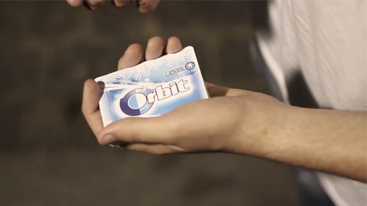 Flash Gum by João Miranda and Julio Montoro - Trick by Murphy's Magic Supplies, Inc.