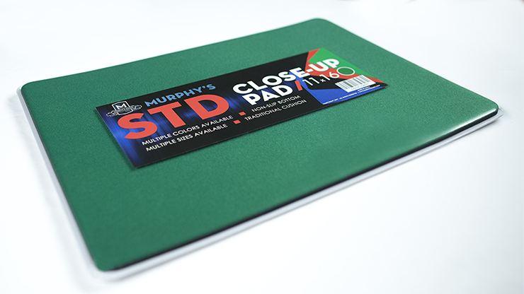 Standard Close-Up Pad 11X16 (Green) by Murphy's Magic Supplies - Trick by Murphy's Magic Supplies, Inc.