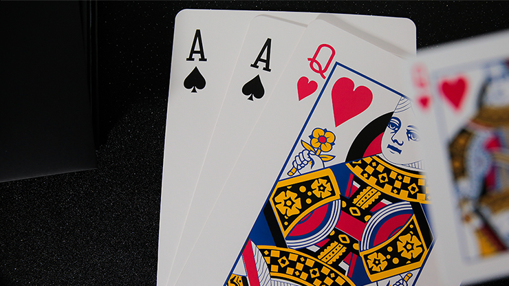 Q & A Jumbo Three Card Monte by TCC - Trick by Murphy's Magic Supplies, Inc.