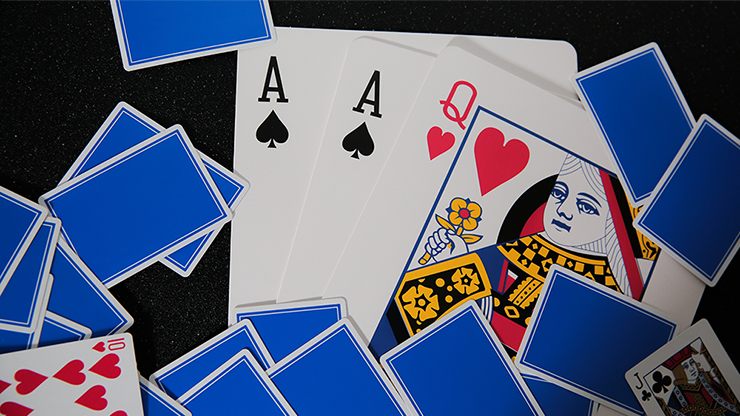 Q & A Jumbo Three Card Monte by TCC - Trick by Murphy's Magic Supplies, Inc.