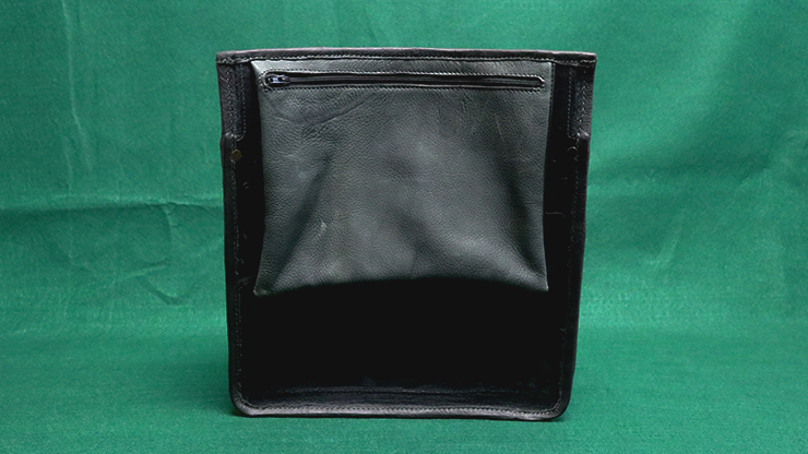 BUSKER POUCH by The Ambitious Card by Murphy's Magic Supplies, Inc.
