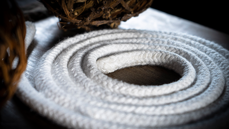 ROPE ULTRA WHITE 25 ft. (CORELESS) by Murphy's Magic Supplies - Trick by Murphy's Magic Supplies, Inc.