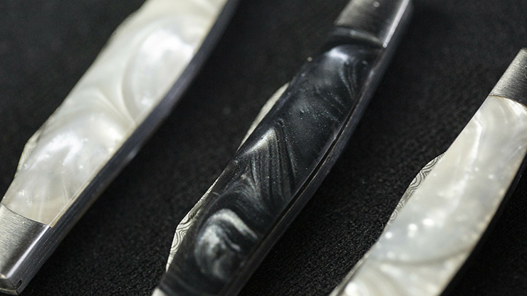 ARTISAN COLOR-CHANGING KNIVES BY TCC by Murphy's Magic Supplies, Inc.