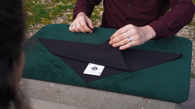 Thin Air (Gimmicks and Online Instructions) by Ignacio Lopez - Trick by Murphy's Magic Supplies, Inc.