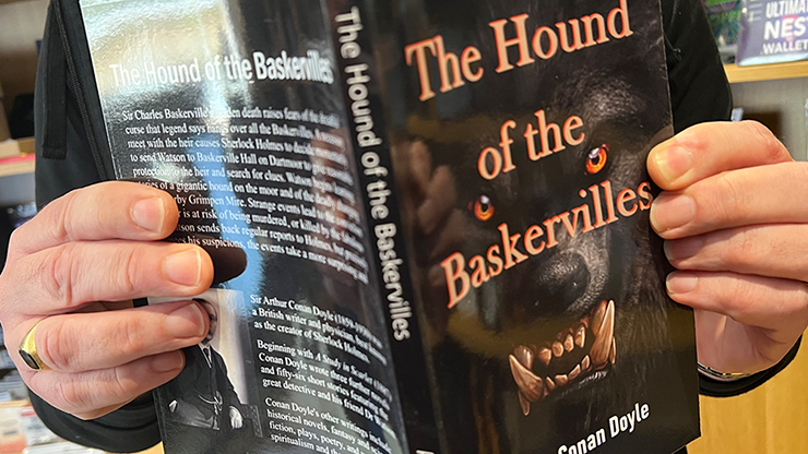 Facsimile (The Hound of the Baskervilles) by Michael Daniels - Trick by Murphy's Magic Supplies, Inc.