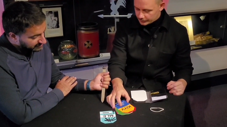 ITINERIS (Gimmicks and Online Instructions) by Radek Hoffmann, Luca Volpe and Alan Wong - Trick by Murphy's Magic Supplies, Inc.