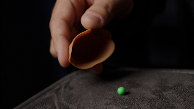 THE GAMBLER / THREE SHELL GAME (Gimmicks and Instructions) by Apprentice Magic - Trick by Murphy's Magic Supplies, Inc.