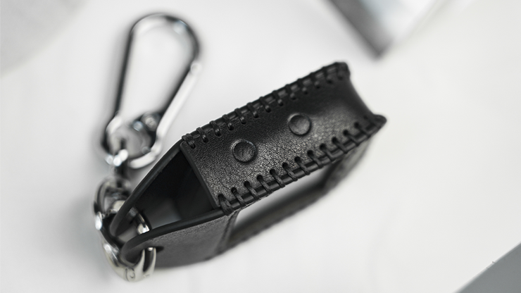 Palm Peeker Keychain Case by PITATA MAGIC by Murphy's Magic Supplies, Inc.