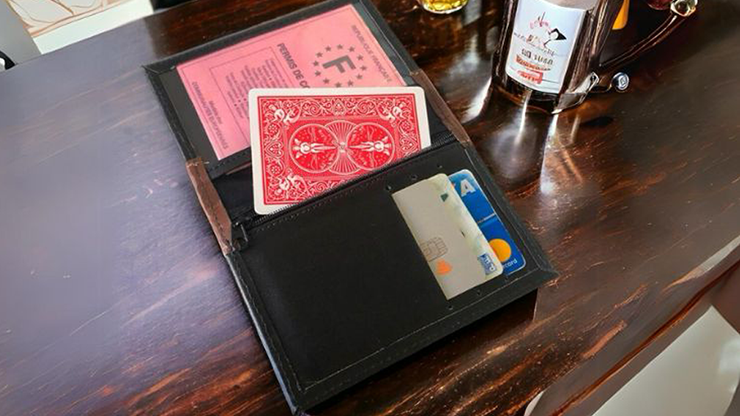 INSTANT WALLET 2.0 (Red) by Andrew and Magic UP by Murphy's Magic Supplies, Inc.