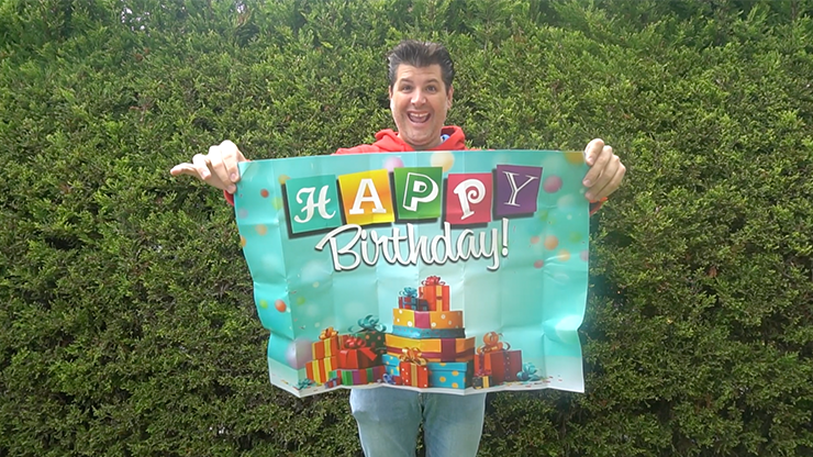 FLASHY BANNER (HAPPY BIRTHDAY) by George Iglesias & Twister Magic - Trick by Murphy's Magic Supplies, Inc.