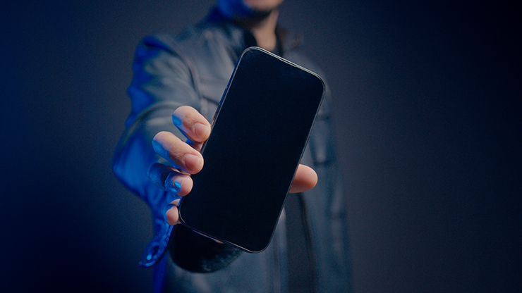 Leviosa Phone by JoÃ£o Miranda and Julio Montoro