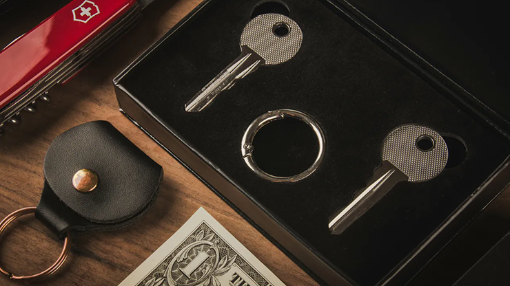 Swiss Key by Nicholas Lawrence and Hanson Chien by Murphy's Magic Supplies, Inc.