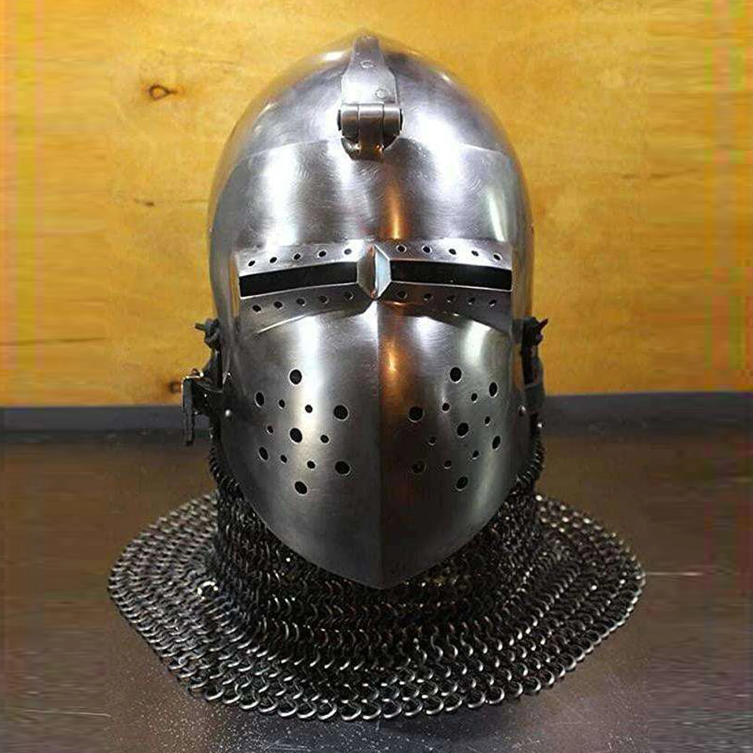 Medieval Faced Bascinet Chainmail Helmet Mild Steel Armor Elegant Antique Plating Knight Helmet for Battle Cosplay Collector
