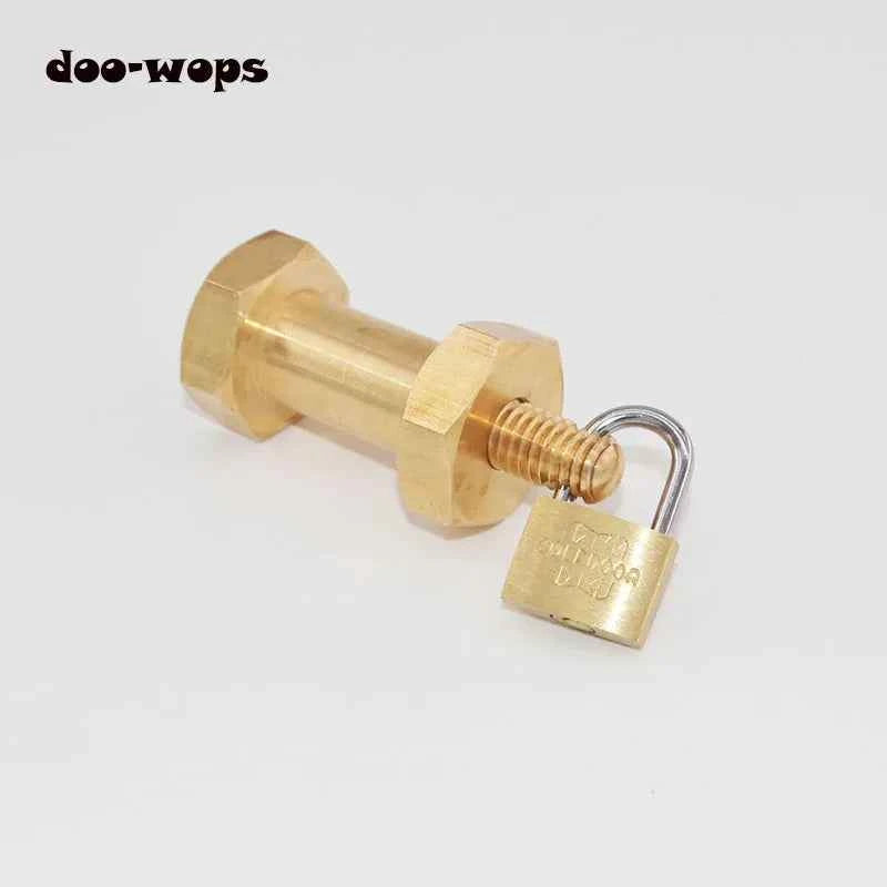 Bolt Miracle (Brass) Magic Tricks Ring Come Into Bolt Magia Magician Close Up Party Bar Illusions Gimmick Props Mentalism