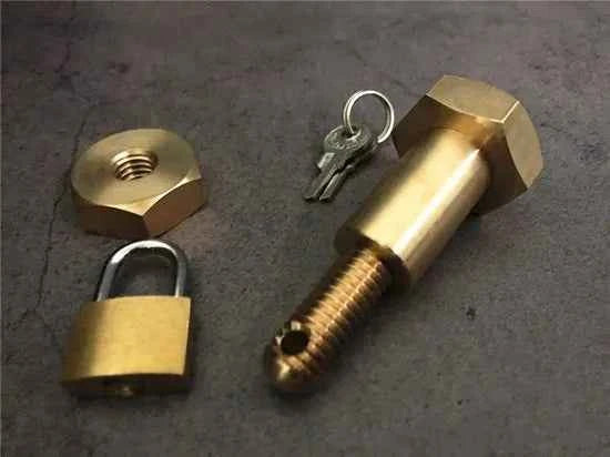 Bolt Miracle (Brass) Magic Tricks Ring Come Into Bolt Magia Magician Close Up Party Bar Illusions Gimmick Props Mentalism