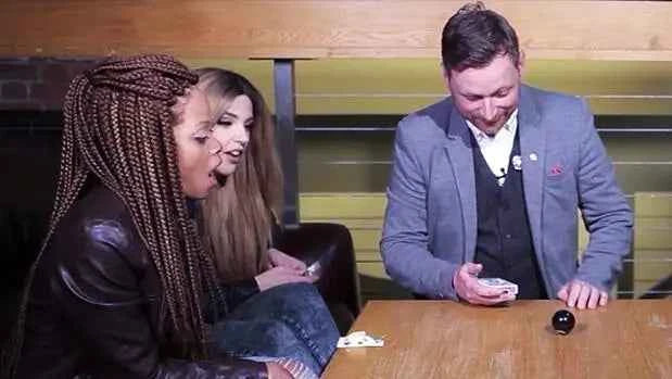 Appear-8 (Gimmicks) by Steve Rowe - Card Magic Trick,Street Magic,Illusion,magic props,funny