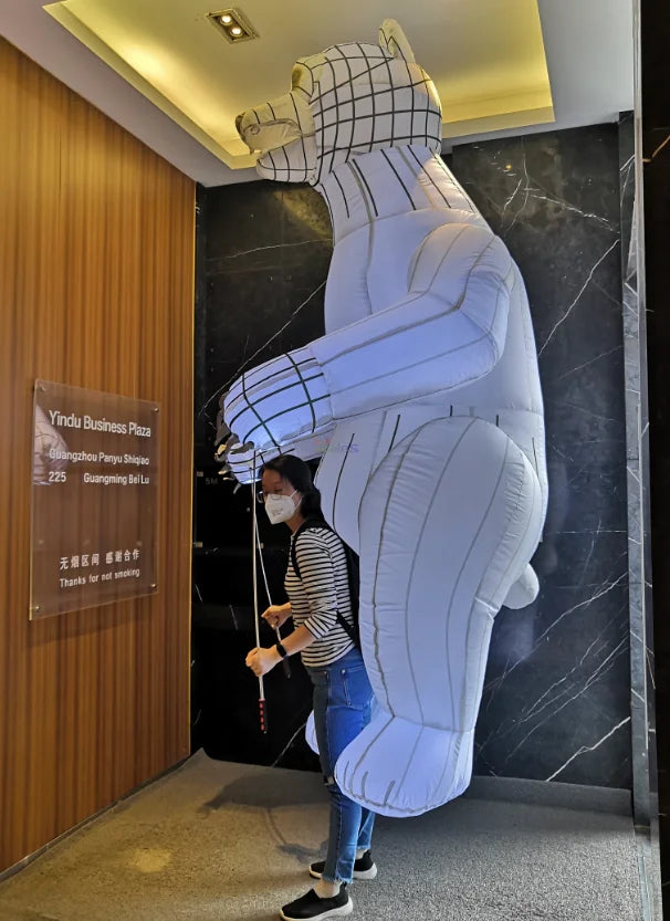 Carnival Attractive Giant Inflatable Polar Bear Costume Advertising Parade Lighted Butterfly Walking Costume for Party Event