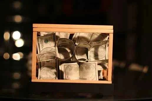 Illusion Money Box – Empty Box Production Stage Magic Prop (Dream Box) - Big Tim's Magic Emporium