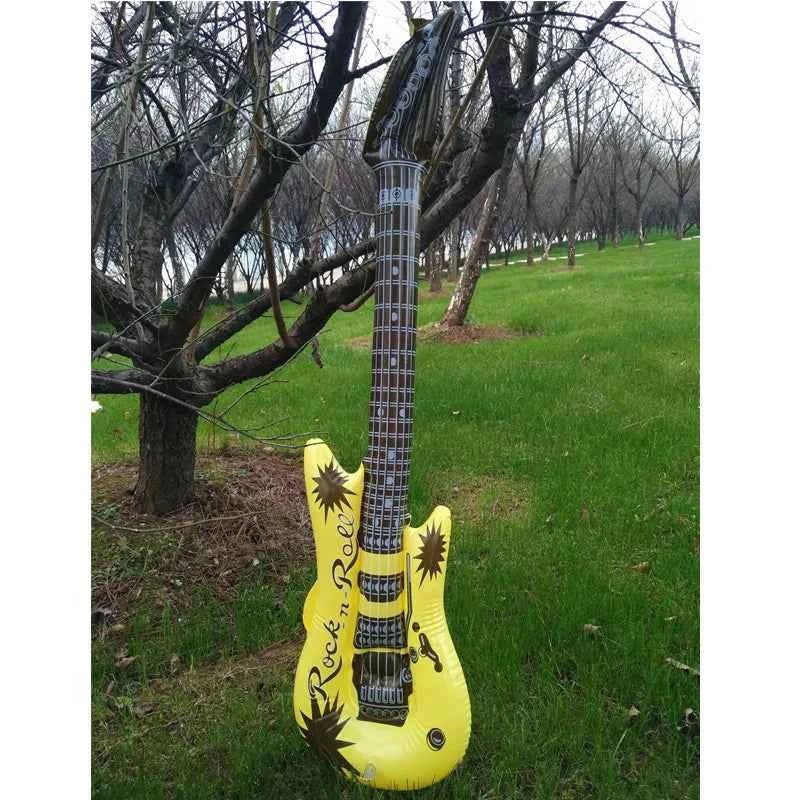 95cm Inflatable Guitar PVC Stage Props Children 's Simulation Inflatable Musical Instrument Explosion Inflatable Toys