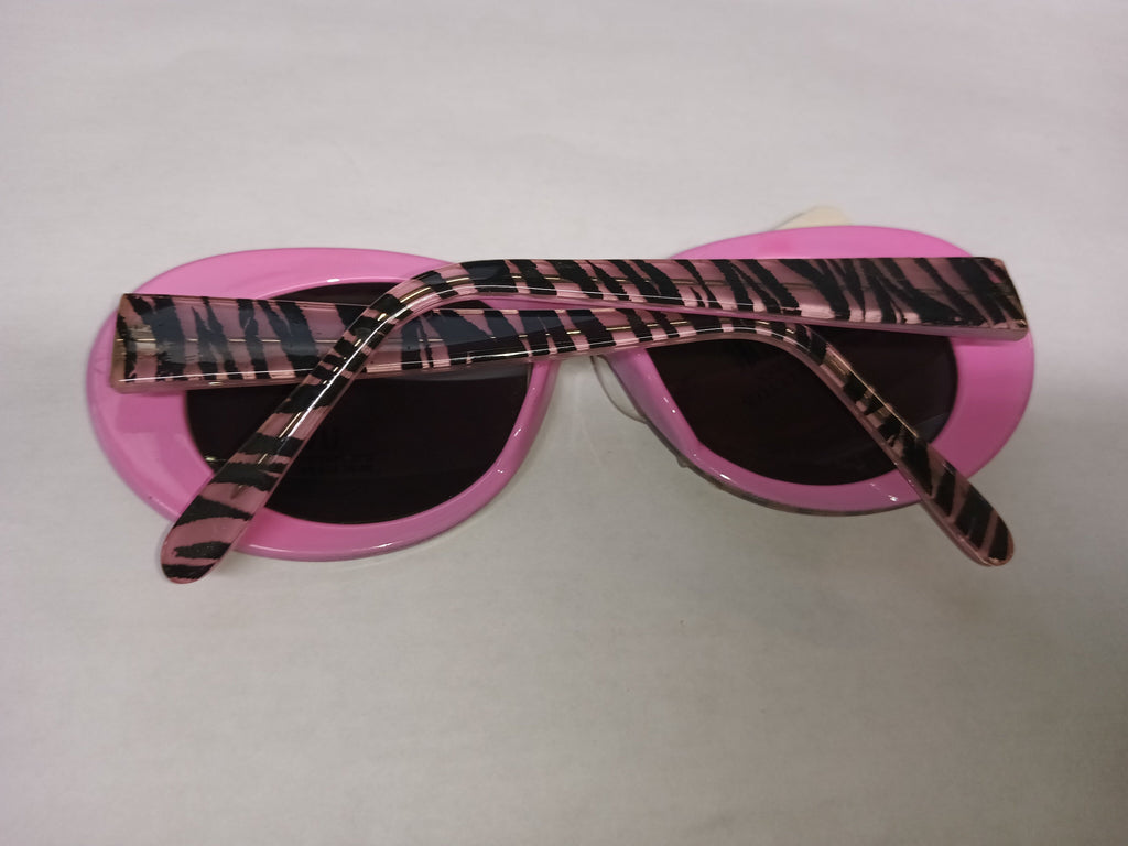 Jackie O Sunglasses by HalloweenStore.com