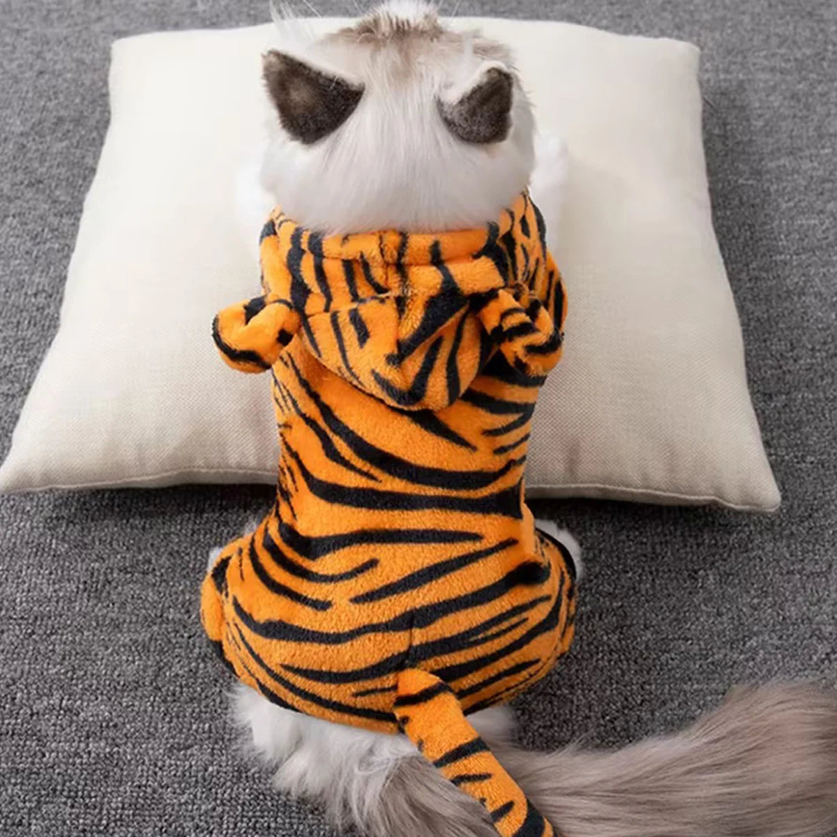 Autumn Winter Pet Costume Sets Cat & Dog Tiger Transformation For Warmth Four-legged clothing Teddy, Chihuahua, Bulldog Outfits.