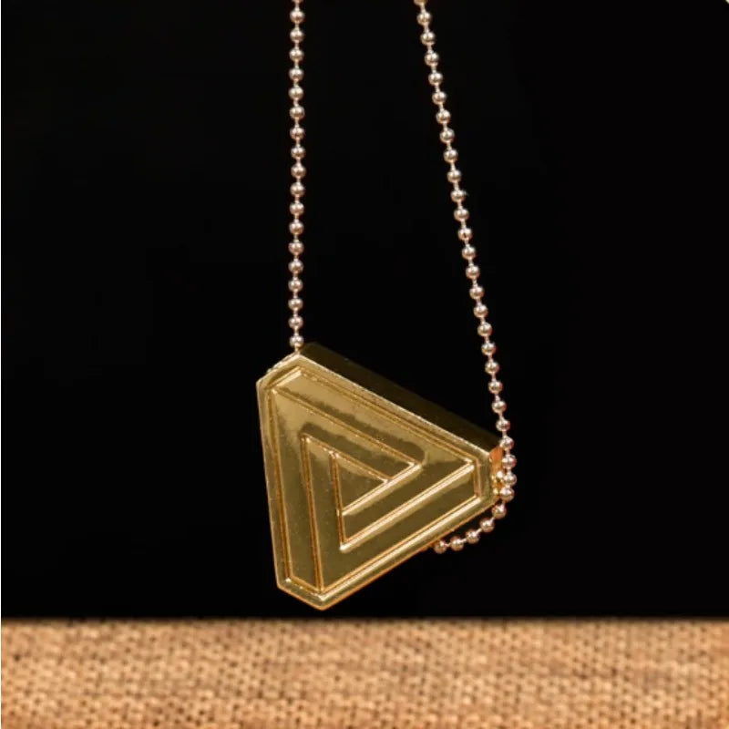 Obedient Levitation Pendant - Anti-Gravity Necklace Stops on Command | Street Magic Party Prop Self-Working Street Magia Art