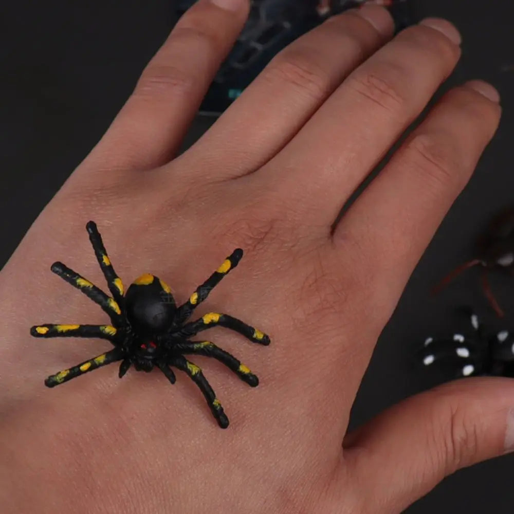 Classic Come Out of Phones Spider Magic Tricks Close Up Magic Gimmick Plastics Illusion For