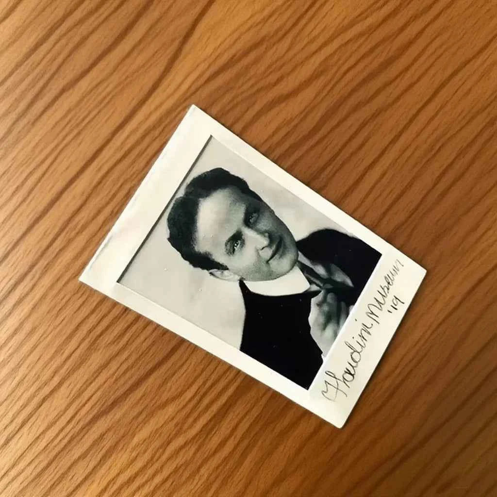 Houdinis Last Trick By Peter Eggink Magic Tricks Props Ghost Tag Magie Gimmick Mentalism Illusions Magician Props