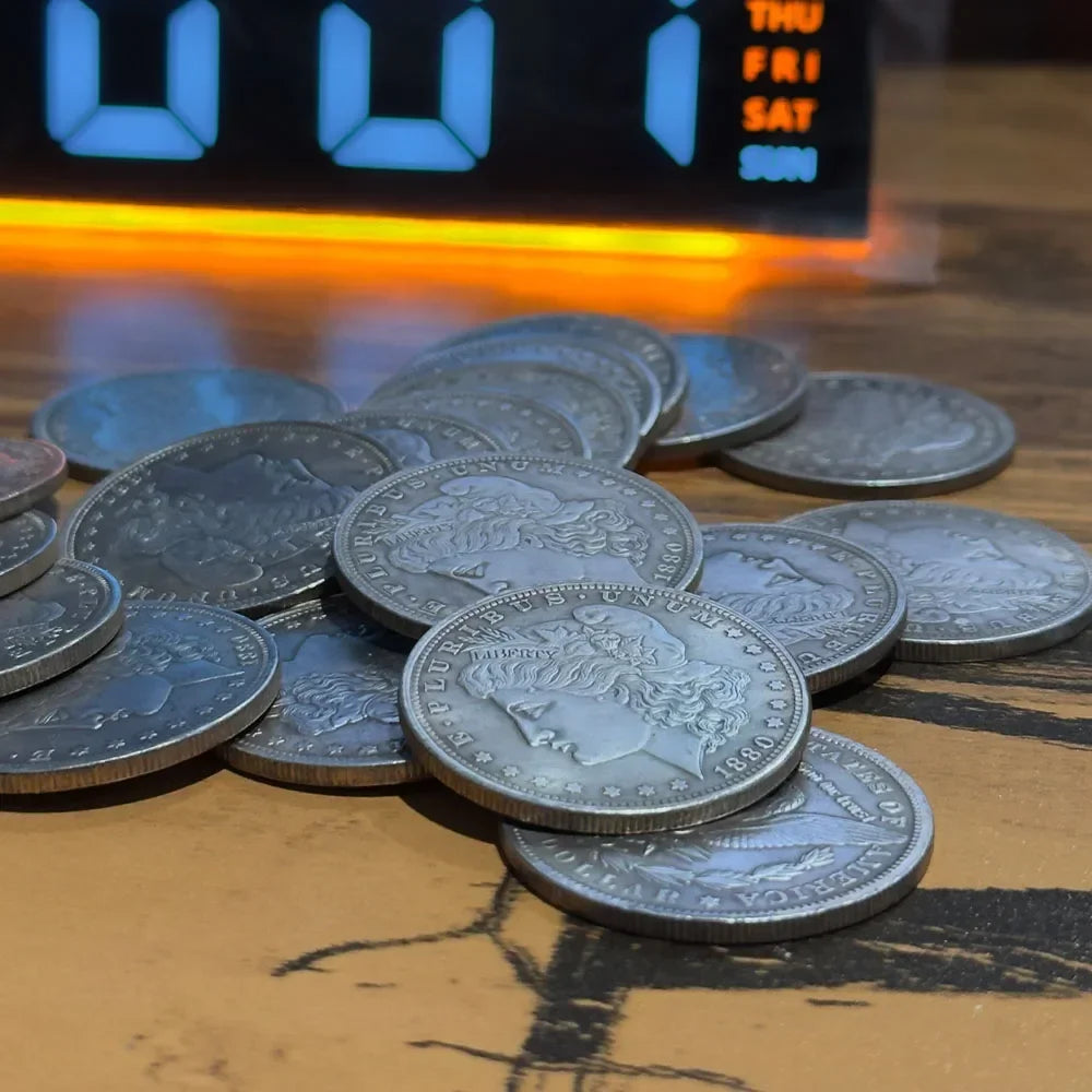 1 Pcs Steel Morgan Dollar (3.8cm Dia) Magic Tricks Can Be Sucked Props Accessorie Used Appearing/Disappearing Coin Magie