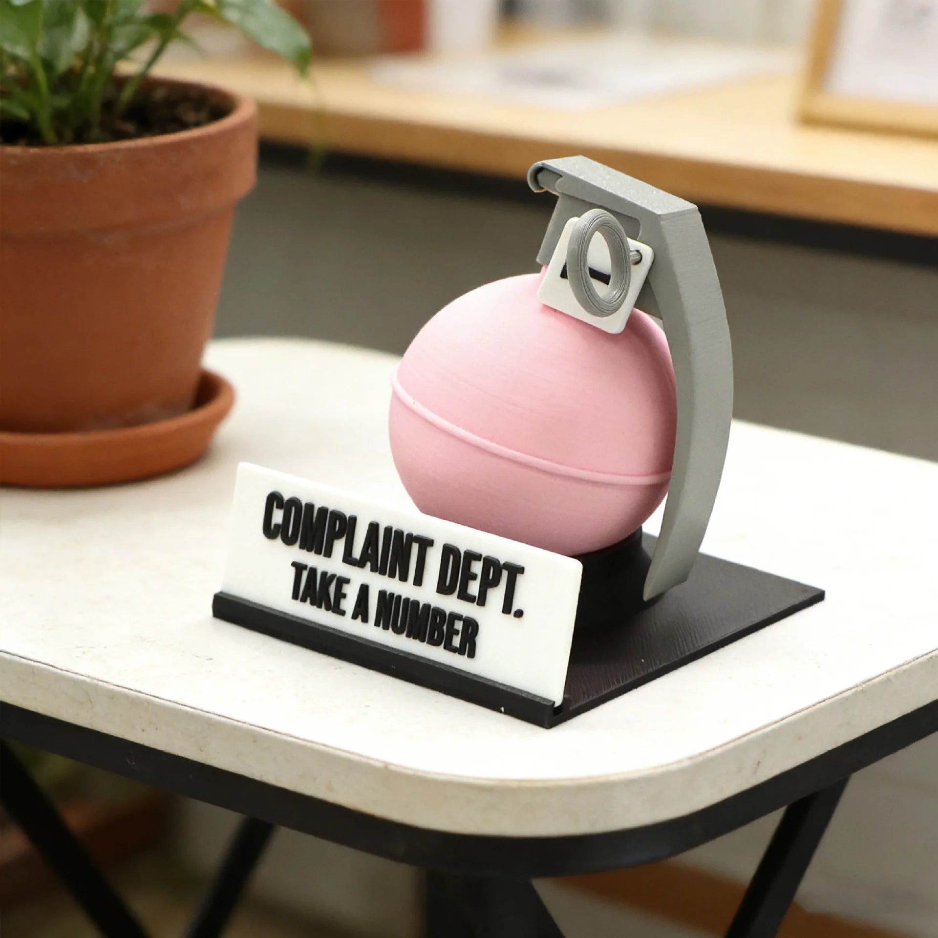1 Piece with Two Color Options to Choose From, Complaint Department Desk Sign, 3D Printed Prank Gift, Funny Grenade, Complaint Department Desk Sign Decoration, Interesting Office Decoration Ornament, Gift for Colleagues and B