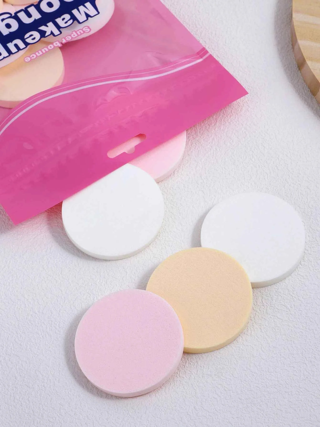 16/ Pack, colorful dry and wet makeup powder puff, round makeup sponge soft facial foundation and make-up tools.