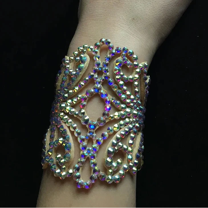 AB Rhinestone Wrap Snap Bracelet
