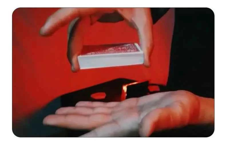 Deception by Ilya Melyukhin Gimmick Cards Magic Tricks Illusions Deck Vanish Super Visual Magic Props Close up Street Magic Toys