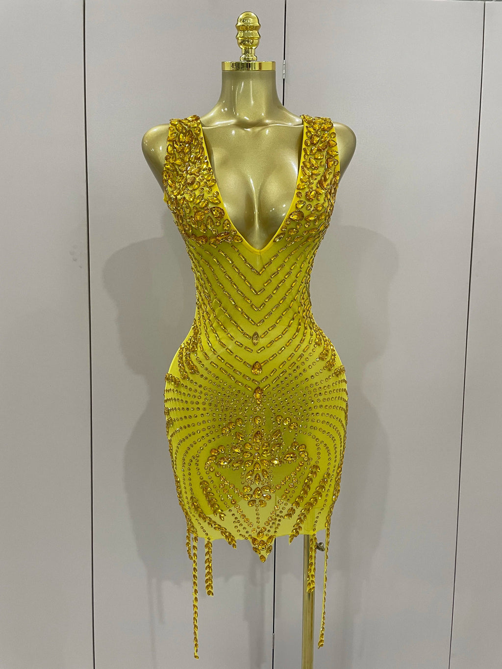 Vintage-Inspired Sparkly Rhinestone Mesh V-Neck Party Dress