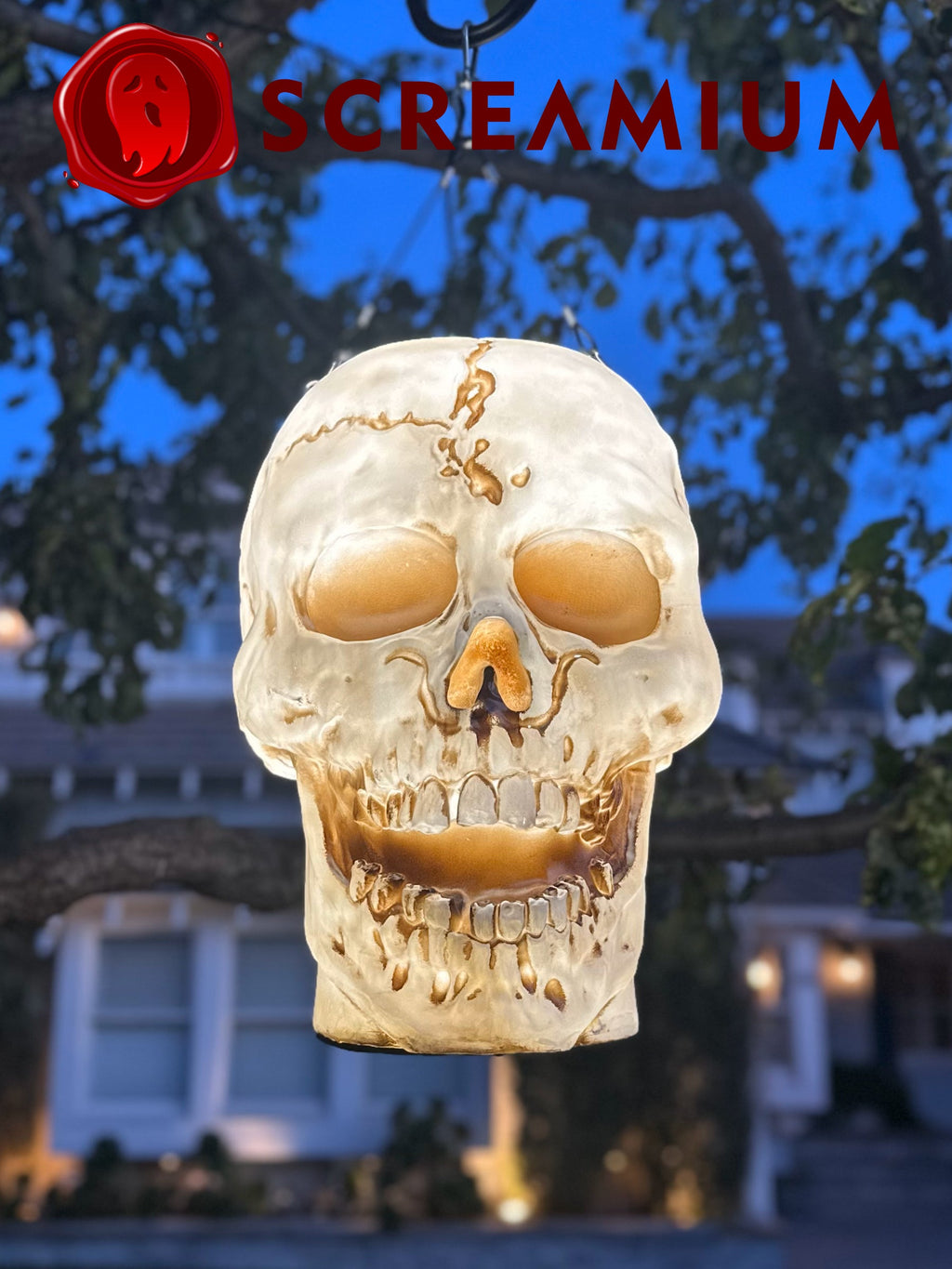Giant Skull Pendant Lantern Prop 20-Inch-Tall Waterproof Outdoor Halloween Decoration