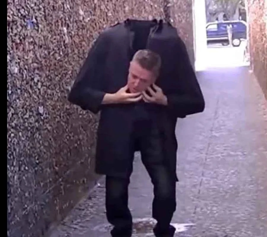Head Shift – Scary Street Magic Illusion Gimmick - Big Tim's Magic Emporium