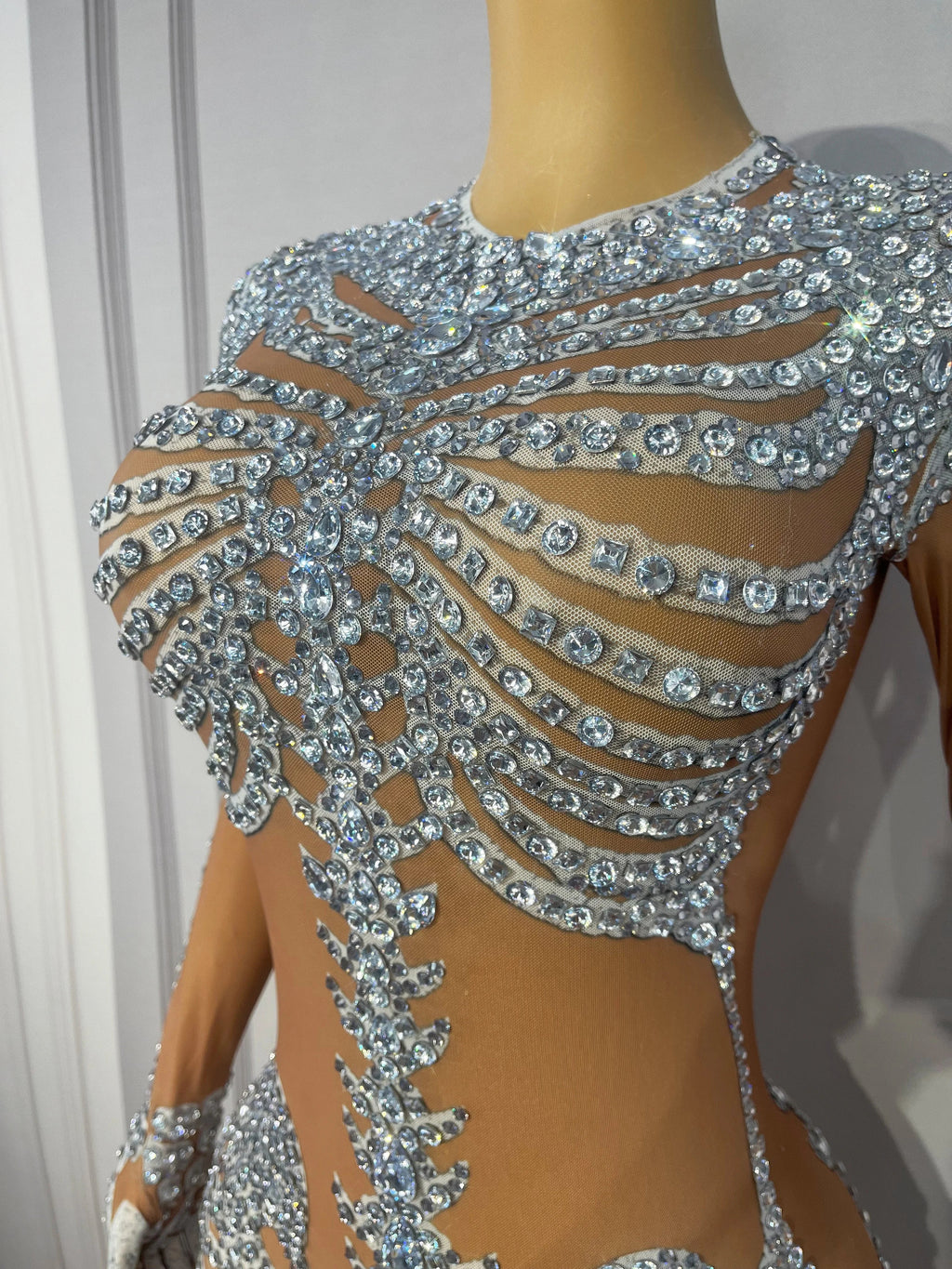 Fashion Skeleton Pattern Designed Shining Rhinestones Mesh Dress Women Halloween Party Celebrate Show Stage Outfit