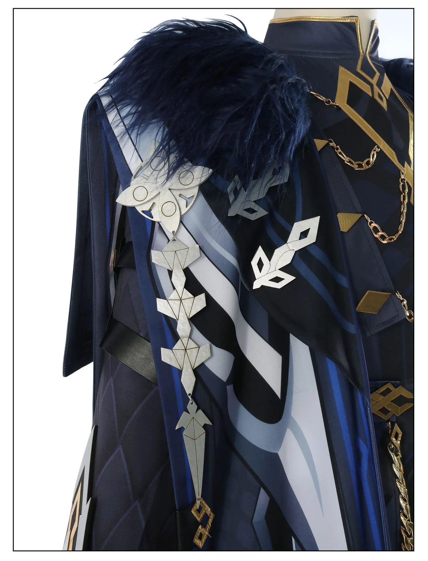 Il Capitano Cosplay Costume | Cloak, Uniform & Mask Set | Genshin Impact - Big Tim's Magic Emporium