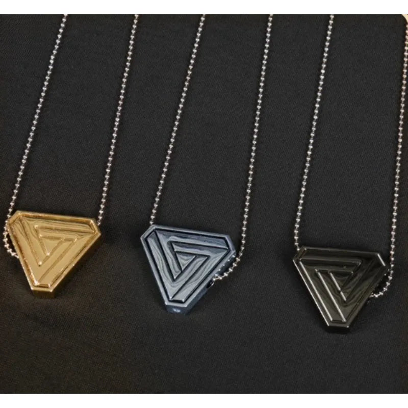 Obedient Levitation Pendant - Anti-Gravity Necklace Stops on Command | Street Magic Party Prop Self-Working Street Magia Art