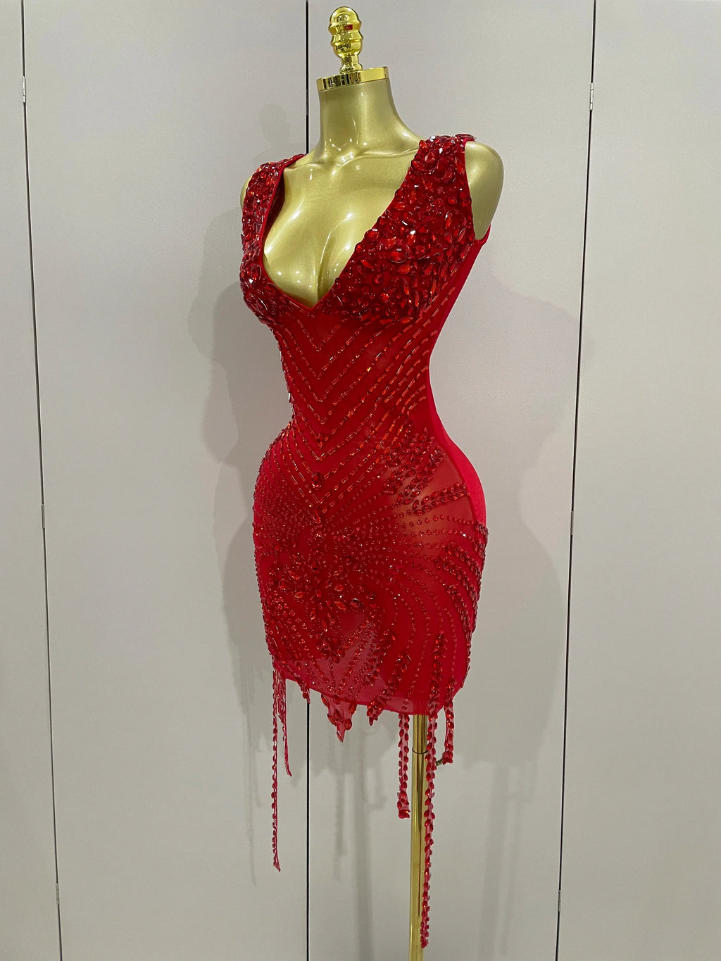 Vintage-Inspired Sparkly Rhinestone Mesh V-Neck Party Dress