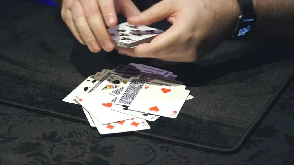 Spectrum By R.Paul Wilson (Gimmick and online instruct) Magic Trick Card Color Change Illusions Close Up Magic Props