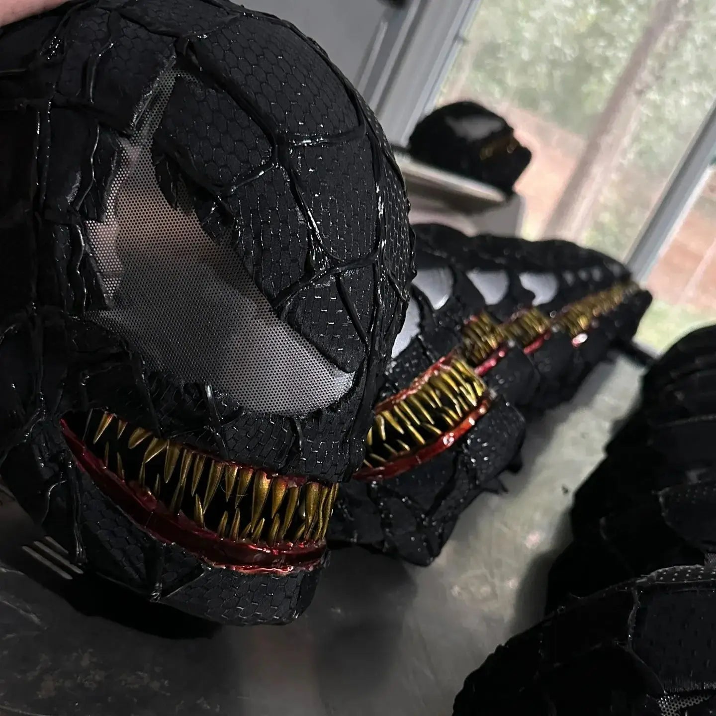 Venom 3: The Last Dance Venom Mask with Opened Mouth 1:1 Customizable Wearable Venom Helmet Movie Prop Halloween Cosplay Helmet - Big Tim's Magic Emporium
