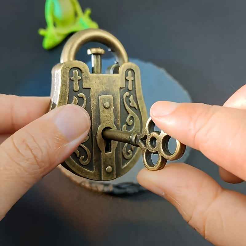 Vintage Alloy 2pcs Puzzle Lock with Key - Keychain Brain Teaser Magic Props - Christmas, Halloween, Easter, Hanukkah, Thanksgiving Party Gifts - Metal Magic Lock for General Entertainment