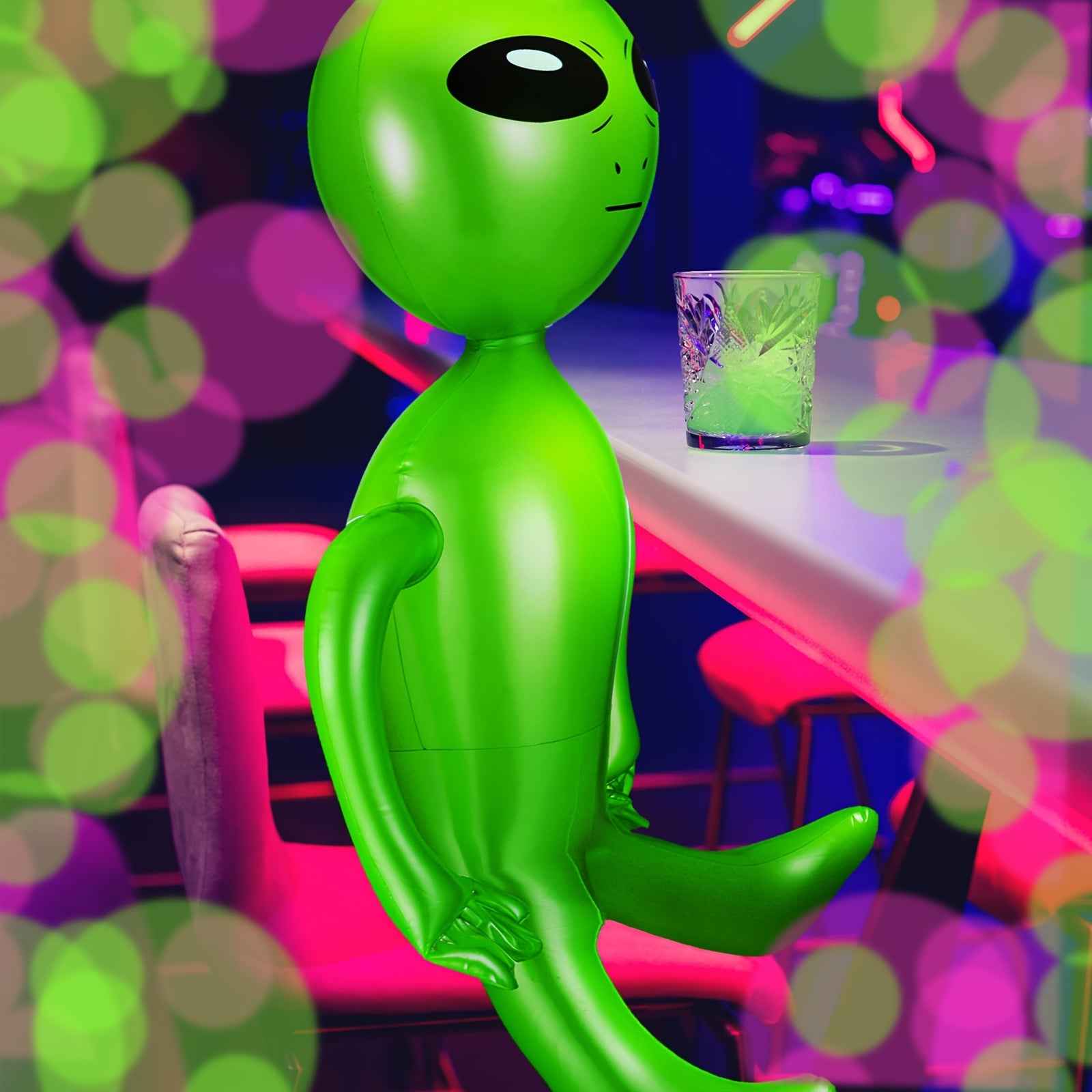 Enormous 63-Inch Inflatable Green Alien Decoration for Parties, Suitable for Birthdays, Halloween, Easter, And Christmas (1pc)