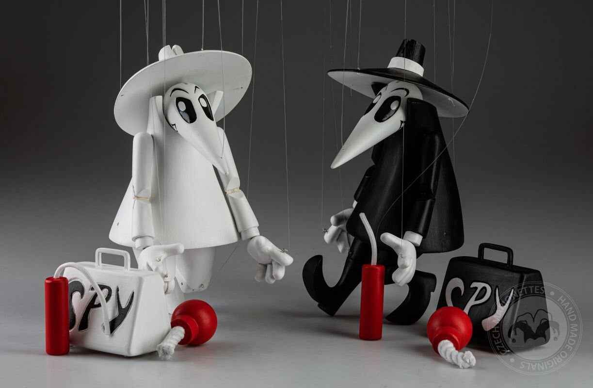 Spy vs Spy - wooden hand-carved comics marionettes