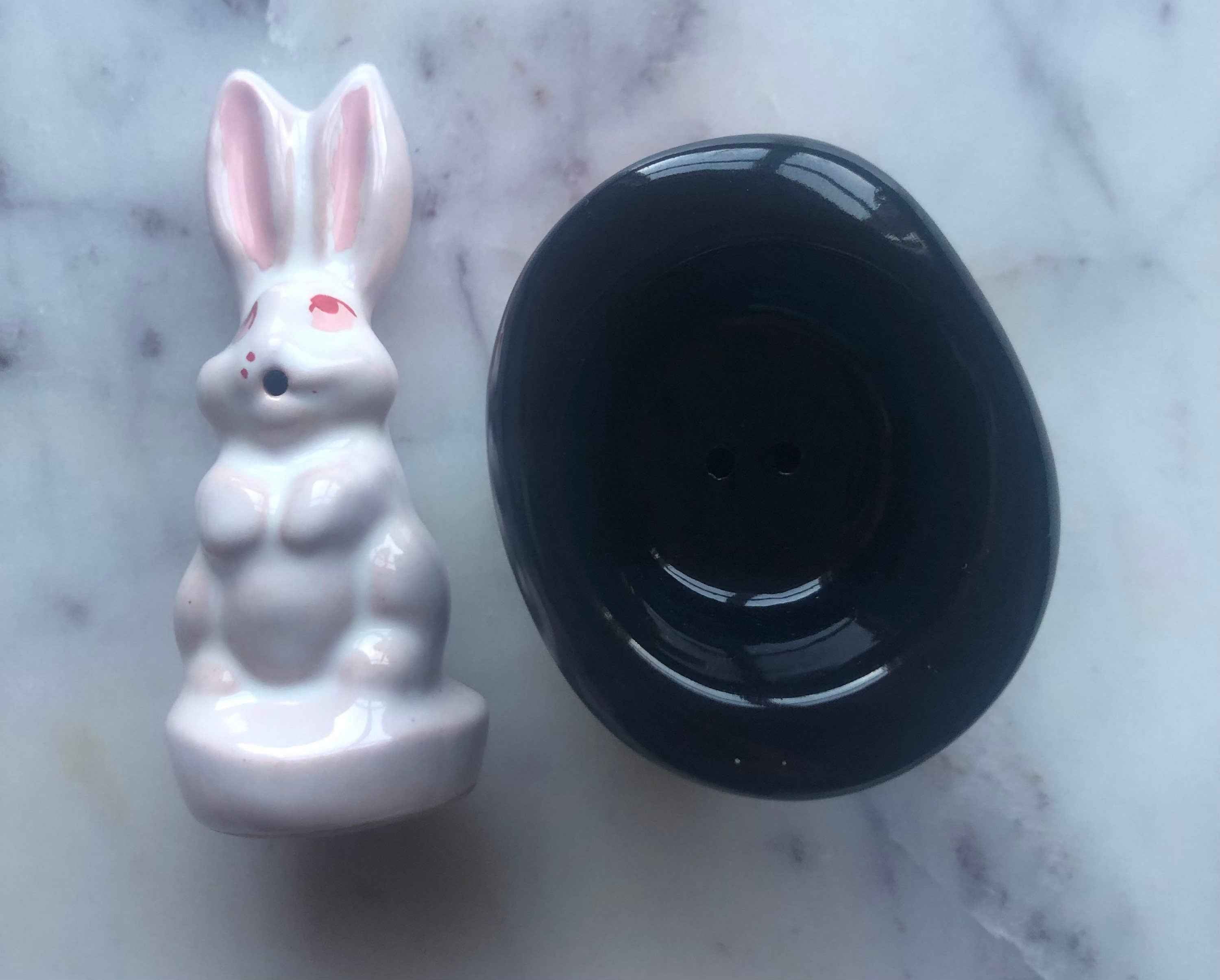 Vintage Novelty Magic Rabbit and Top Hat Salt and Pepper Shakers- Magician Salt and Pepper Shaker- Rabbit and Magic Hat Kitchen Decor